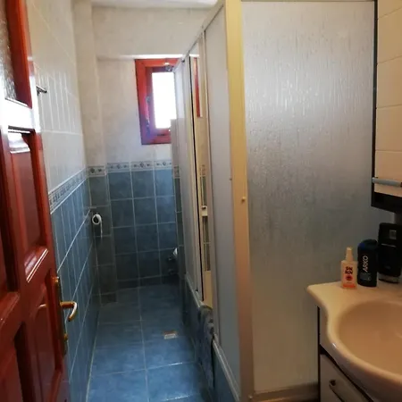 Kadinlar Denizine 100 Metre Apartment