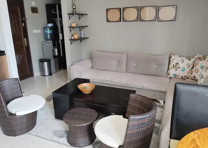 Apartamento Kadinlar Denizine 100 Metre