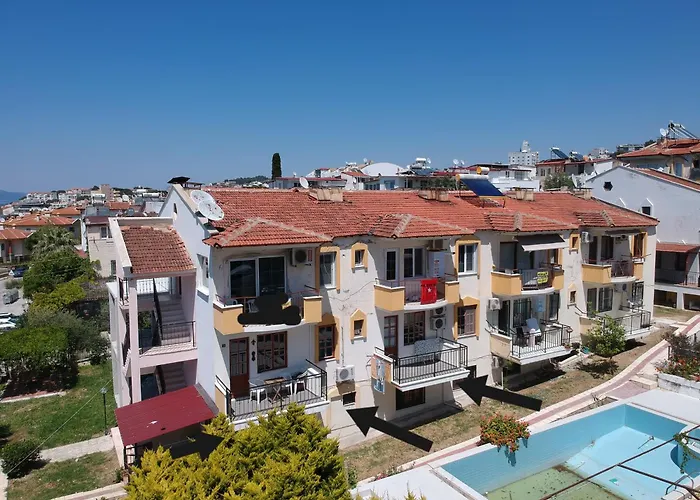 Apartamento Kadinlar Denizine 100 Metre Kusadası