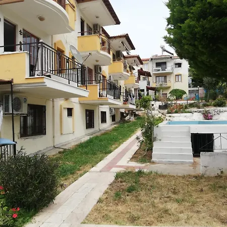 Kadinlar Denizine 100 Metre