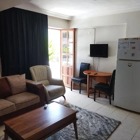 Kadinlar Denizine 100 Metre Kusadası