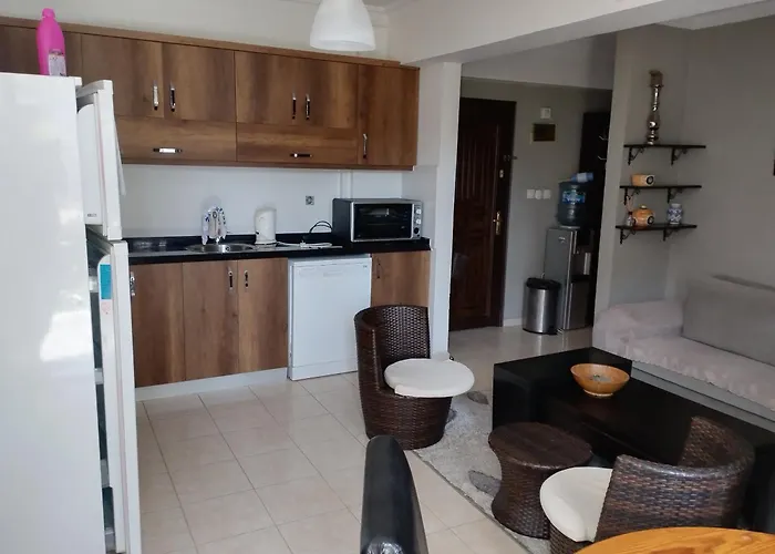 Kadinlar Denizine 100 Metre