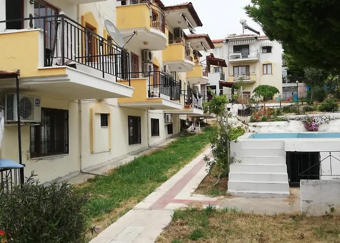 Kadinlar Denizine 100 Metre