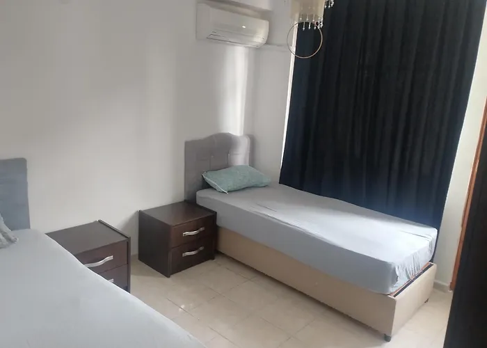 Kadinlar Denizine 100 Metre Kusadası